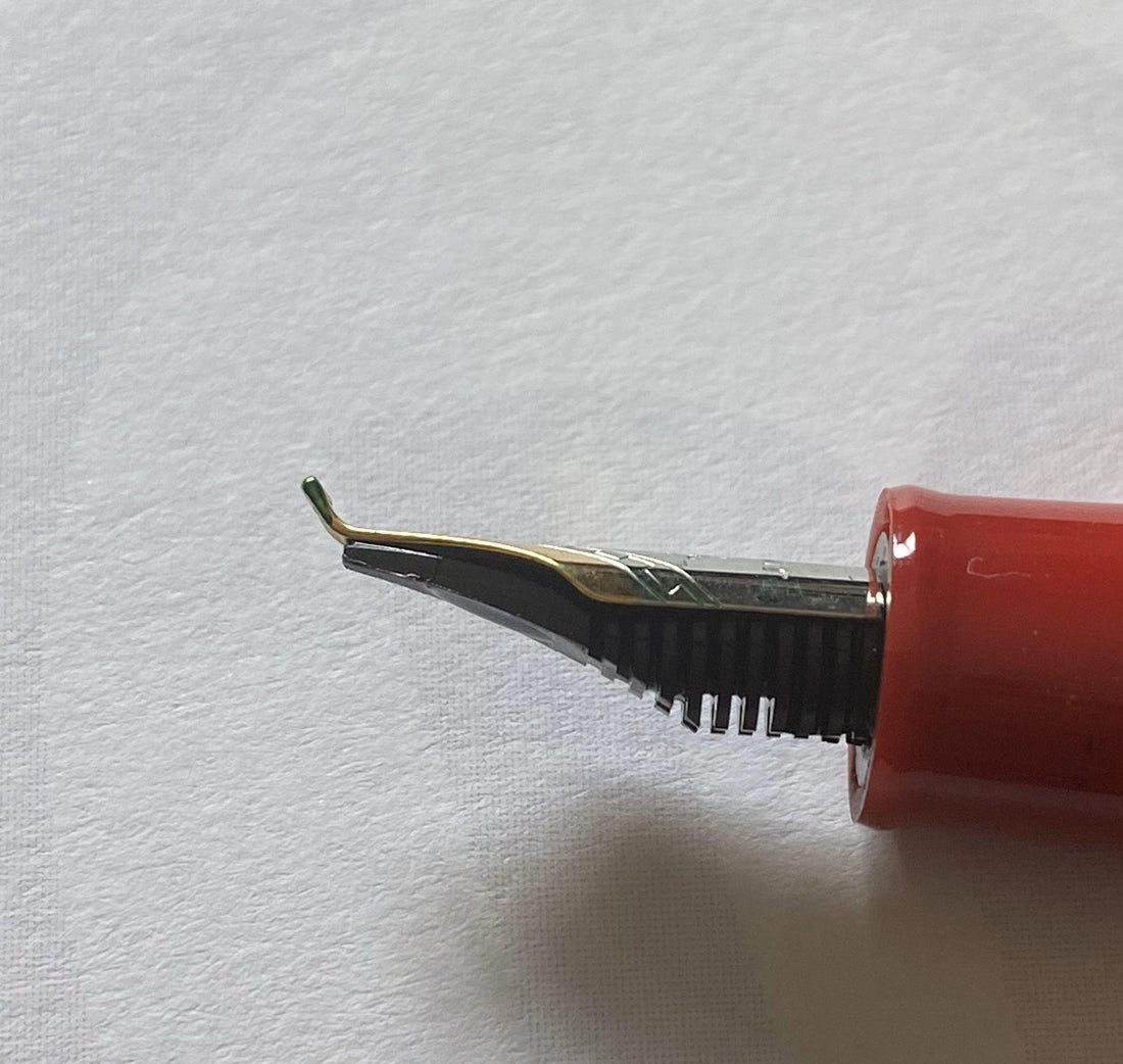 Bent or fude nib