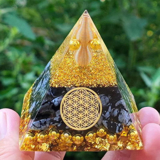 Amethyst Orgone Pyramid: Energy & Healing