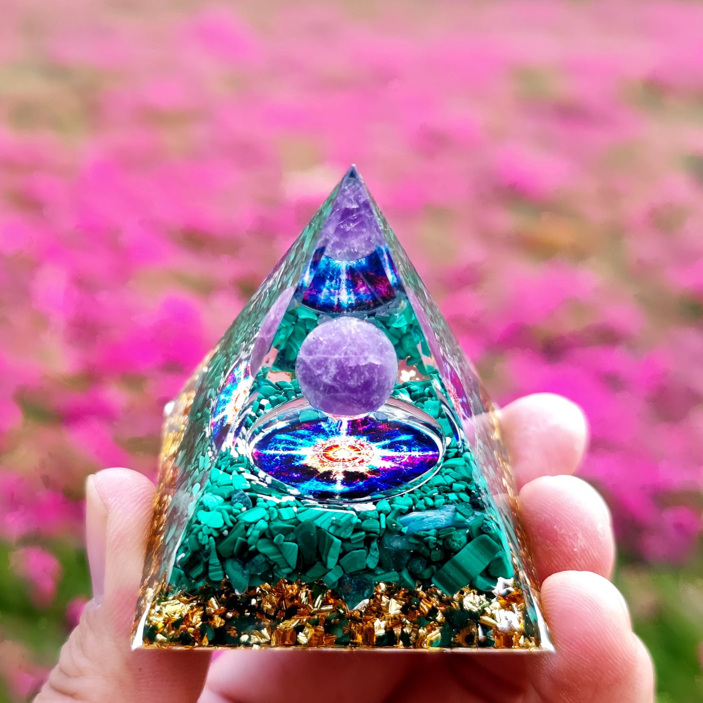 Amethyst Orgone Pyramid: Energy & Healing