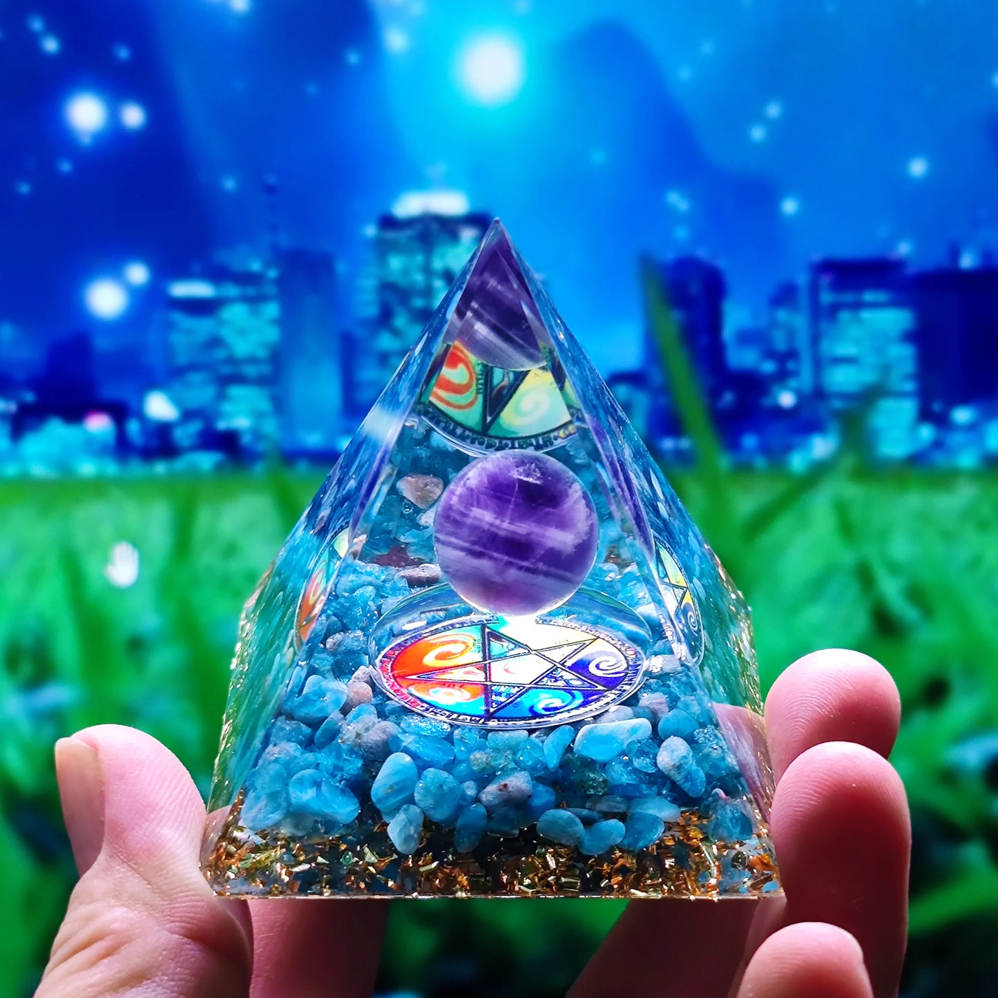 Amethyst Orgone Pyramid: Energy & Healing