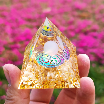 Amethyst Orgone Pyramid: Energy & Healing
