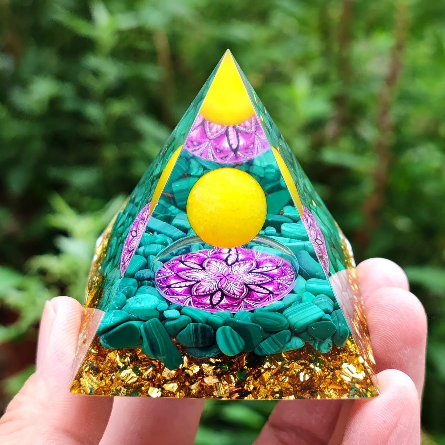 Amethyst Orgone Pyramid: Energy & Healing