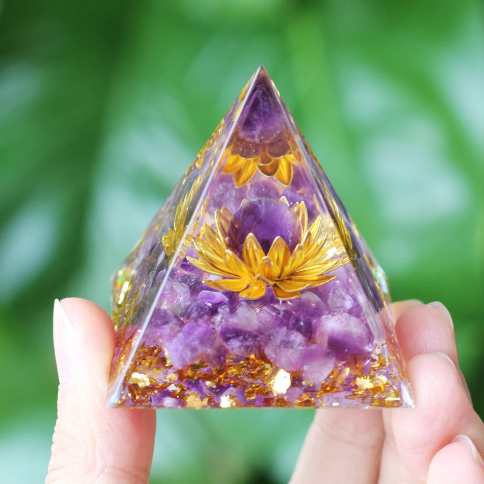 Amethyst Orgone Pyramid: Energy & Healing