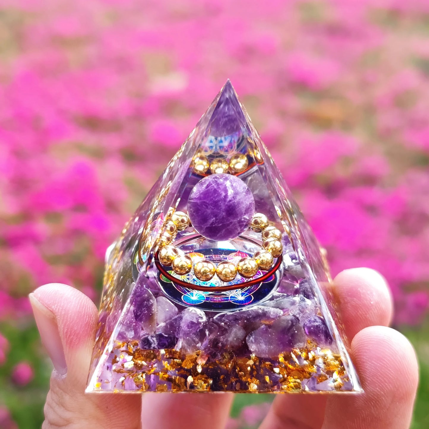 Amethyst Orgone Pyramid: Energy & Healing