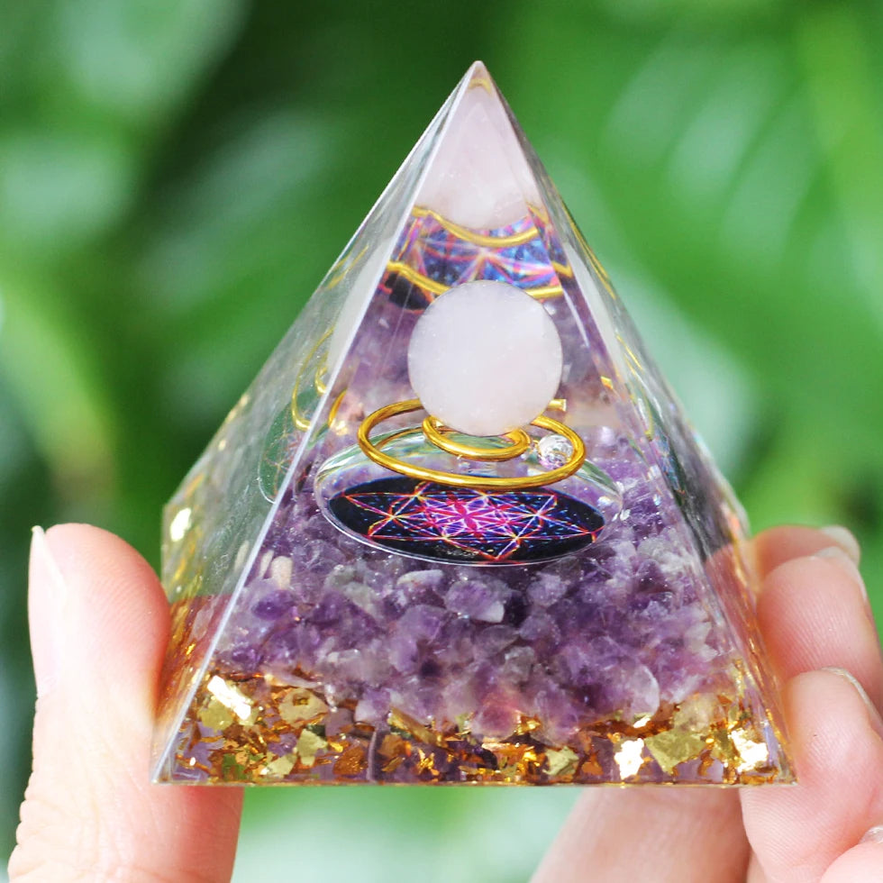 Amethyst Orgone Pyramid: Energy & Healing