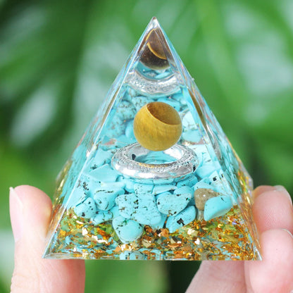 Amethyst Orgone Pyramid: Energy & Healing